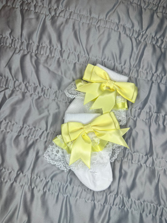 White/lemon bow socks 0-18m